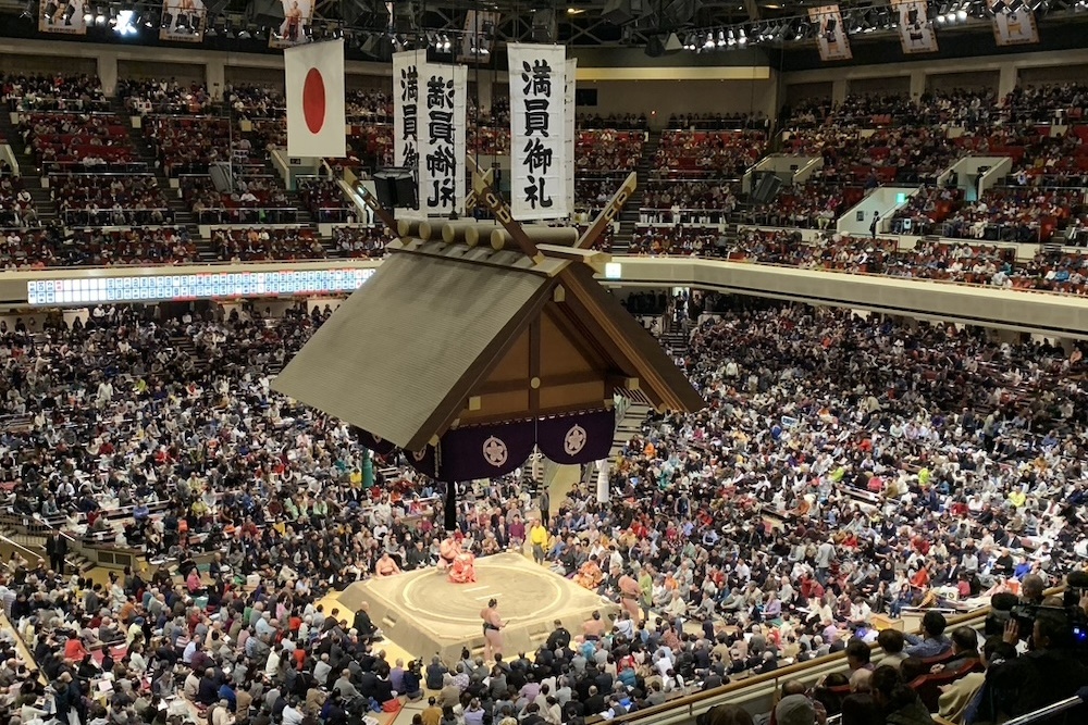 Terunofuji i Takakeishou&nbsp;trenują