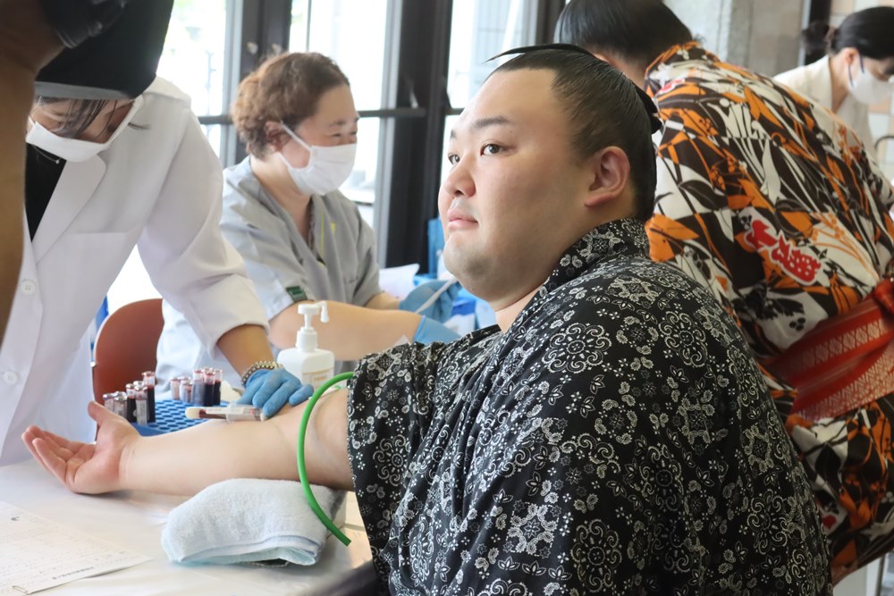 Asanoyama nie poddaje&nbsp;się