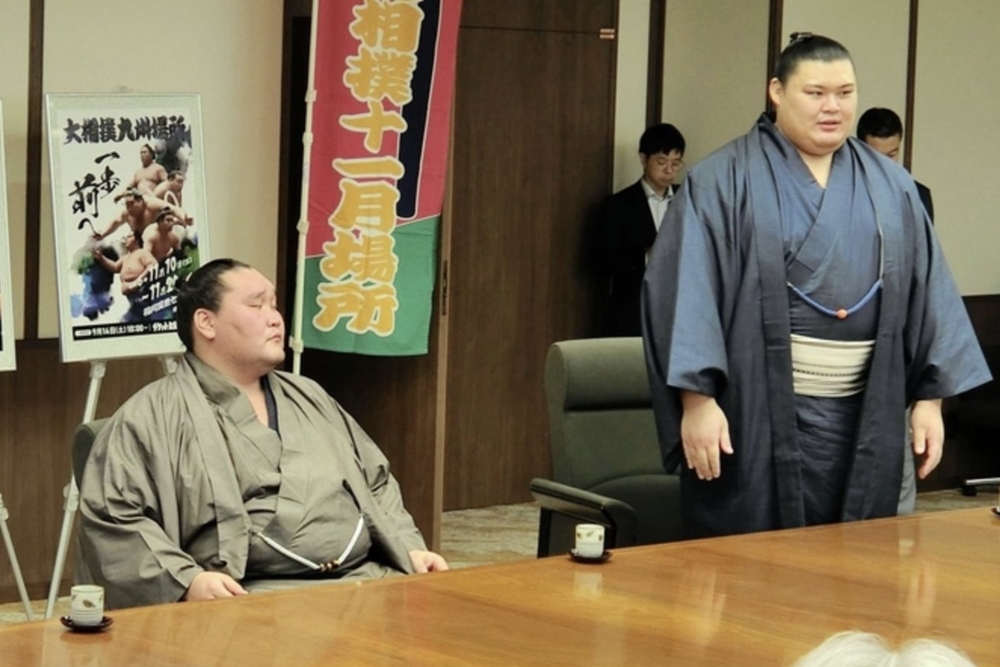 Sekitori w ratuszu&nbsp;Fukuoka