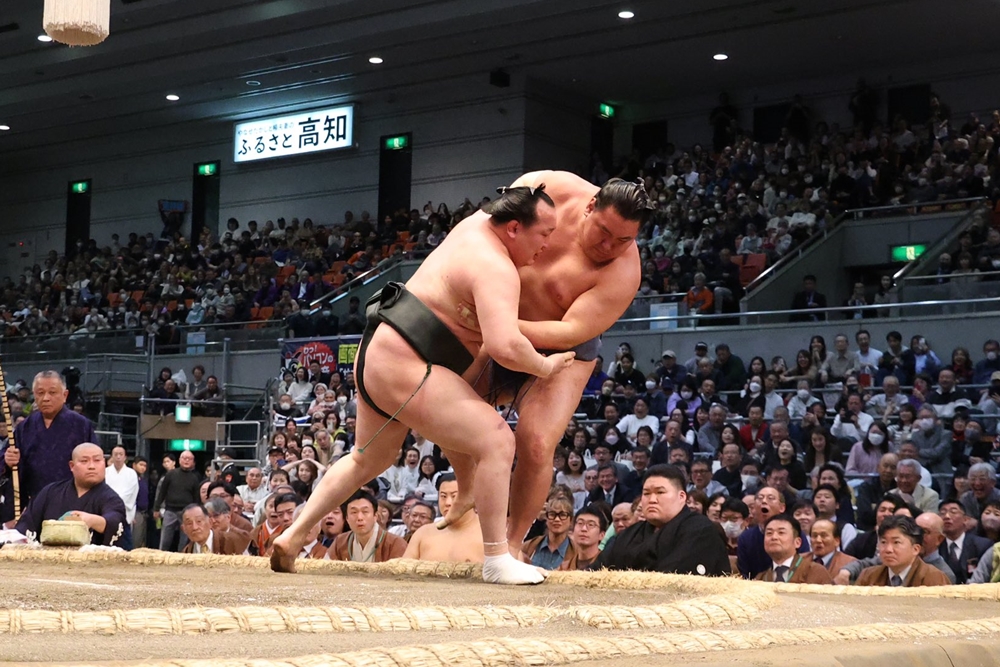 Druga porażka Yokozuny