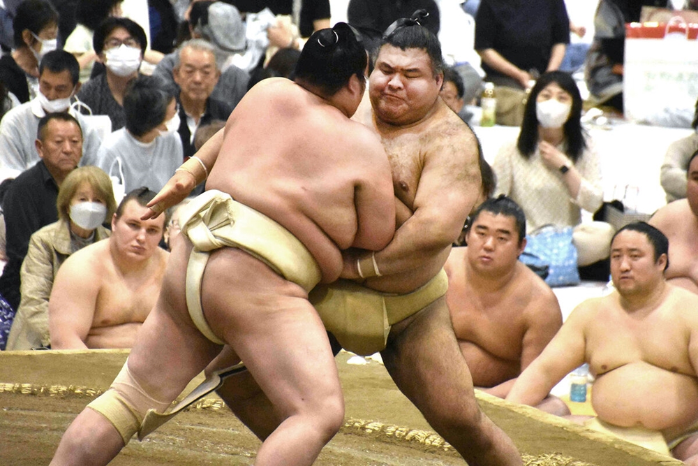 Takayasu walczył z Ozekim