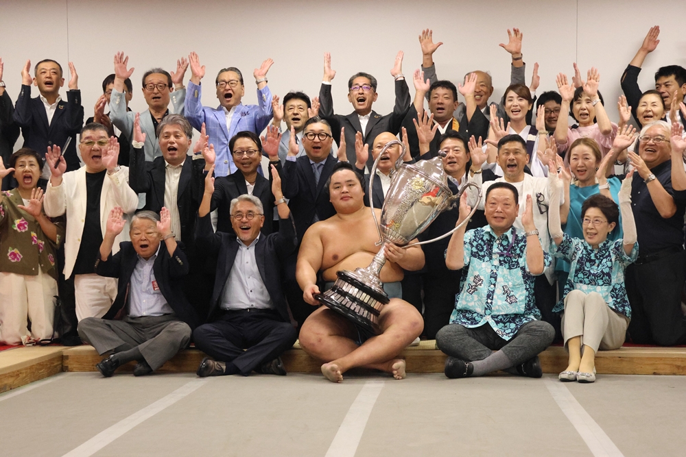 Kotoshoho triumfuje w&nbsp;Nagoi