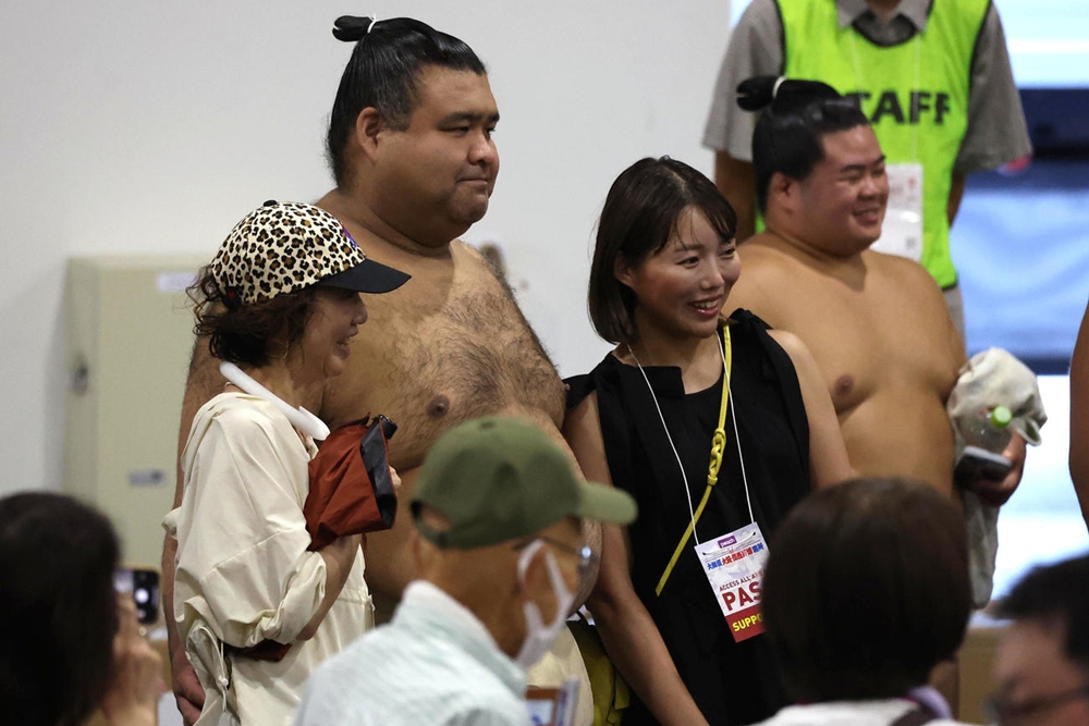 Takayasu wycofuje się z letniego&nbsp;tournée